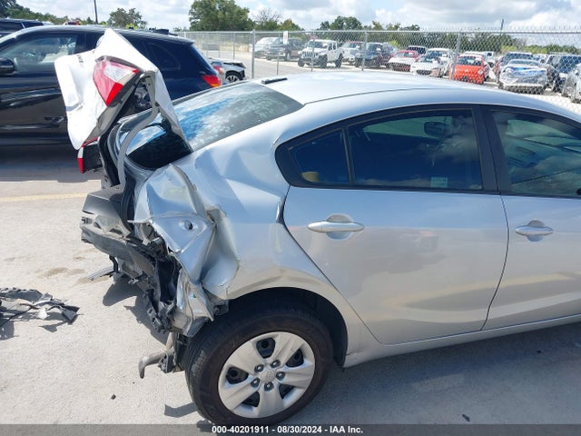 KIA FORTE LX 2016 KNAFX4A6XG5499013 Image 13