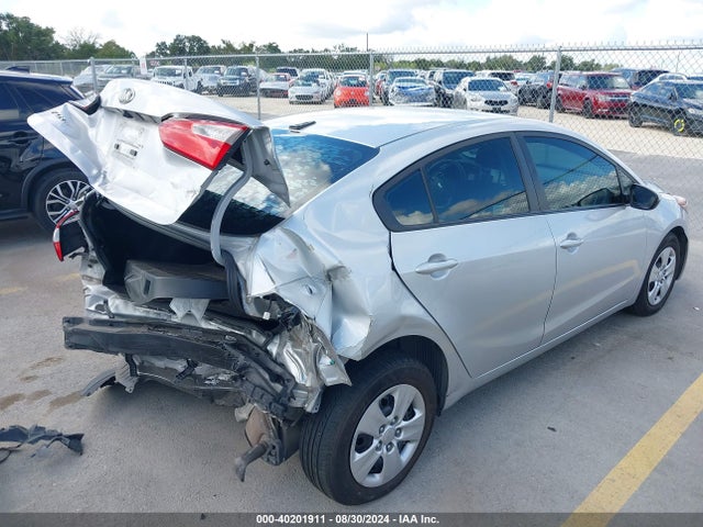 KIA FORTE LX 2016 KNAFX4A6XG5499013 Image 4