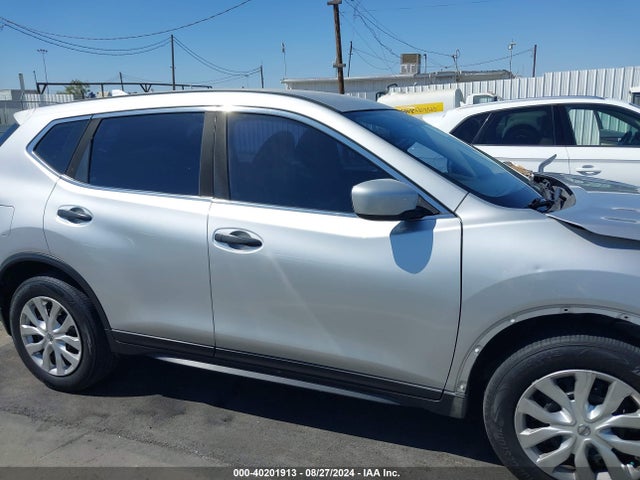 Nissan ROGUE S 2017 KNMAT2MT3HP539887 Image 14
