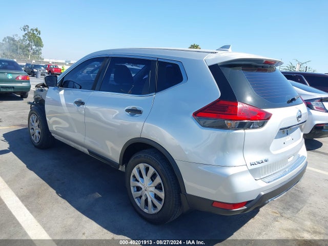 Nissan ROGUE S 2017 KNMAT2MT3HP539887 Image 3