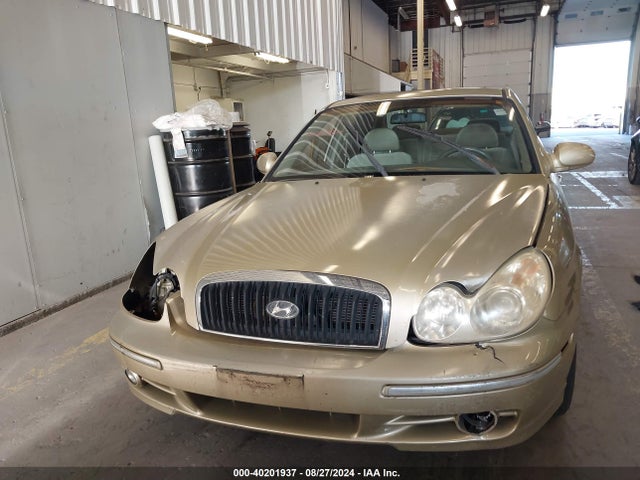 Продажа на аукционе авто 2004 Hyundai Sonata Gls/lx, vin: KMHWF35H24A932978, номер лота: 40201937
