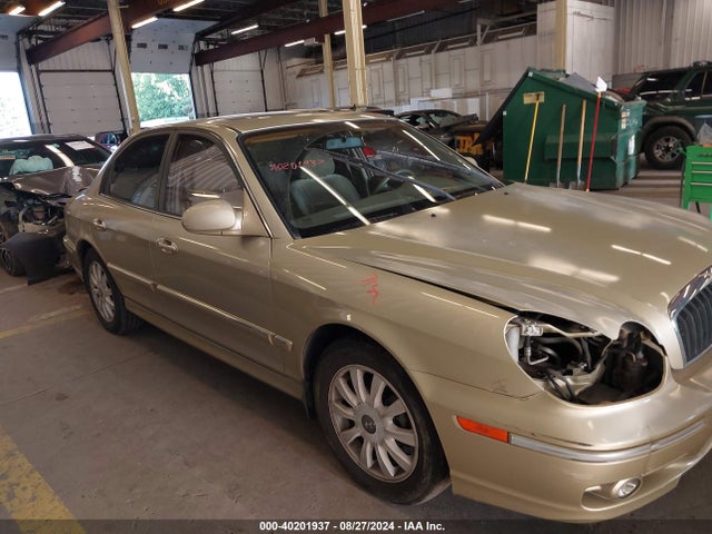 Продажа на аукционе авто 2004 Hyundai Sonata Gls/lx, vin: KMHWF35H24A932978, номер лота: 40201937