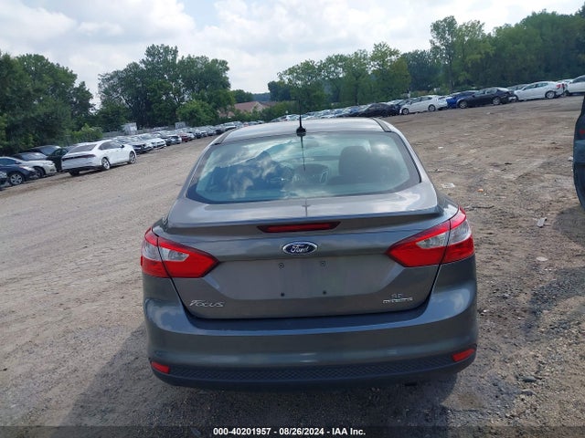 Ford FOCUS SE 2014 1FADP3F29EL355266 Image 16