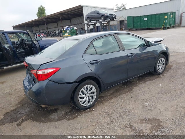 Toyota COROLLA LE 2017 5YFBURHE2HP714473 Image 4