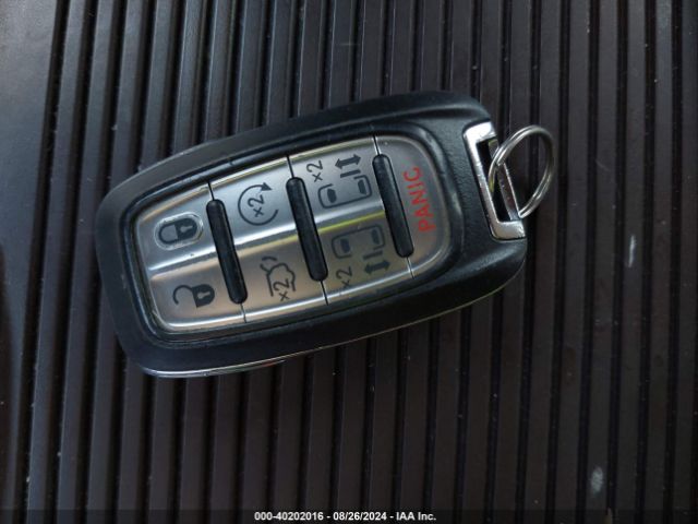 2C4RC1EG8JR108870 Chrysler Pacifica Touring L Plus