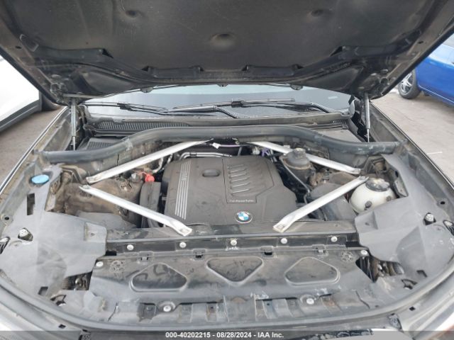 5UXCW2C00M9E26924 BMW X7 Xdrive40i