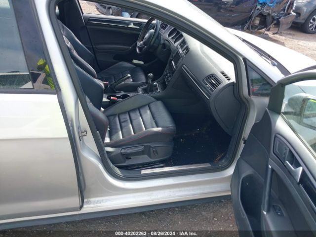 3VW5T7AU2FM060405 Volkswagen Golf Gti 2.0t Se 4-door