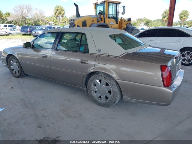 2000 CADILLAC DEVILLE 1G6KF5798YU171644 Photo 2