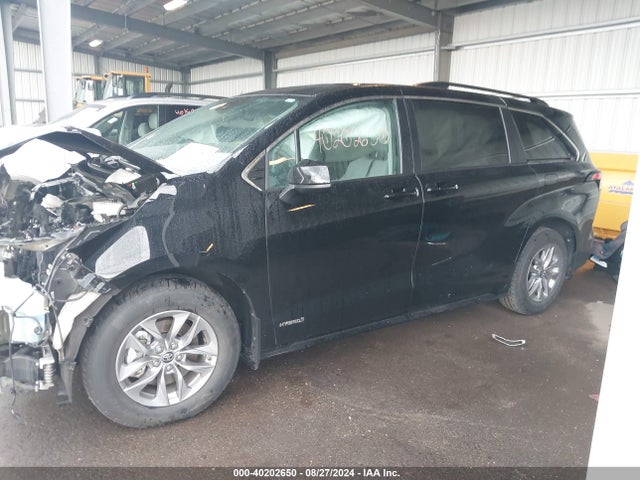 Toyota SIENNA LE 2021 5TDKRKEC0MS060845 Image 14