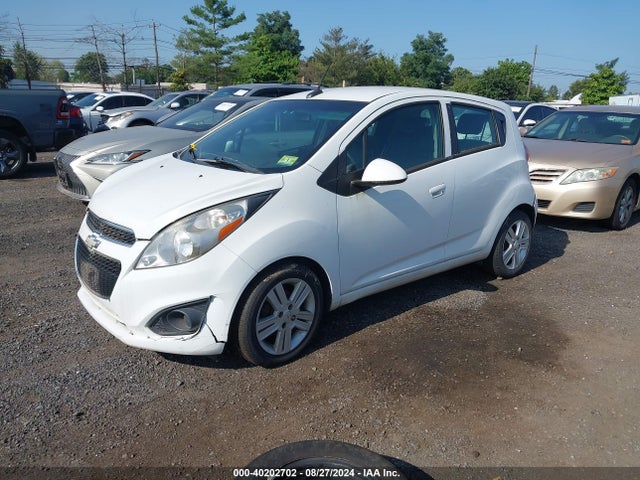 Chevrolet Spark Ls Auto 2014 KL8CB6S94EC584262 Image 2