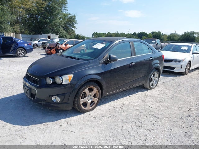 Chevrolet Sonic Ltz Auto 2014 1G1JE5SB4E4115453 Image 2