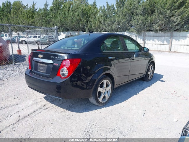 Chevrolet Sonic Ltz Auto 2014 1G1JE5SB4E4115453 Image 4