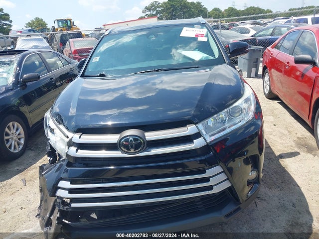 Toyota Highlander Xle 2018 5TDKZRFH7JS542310 Image 12