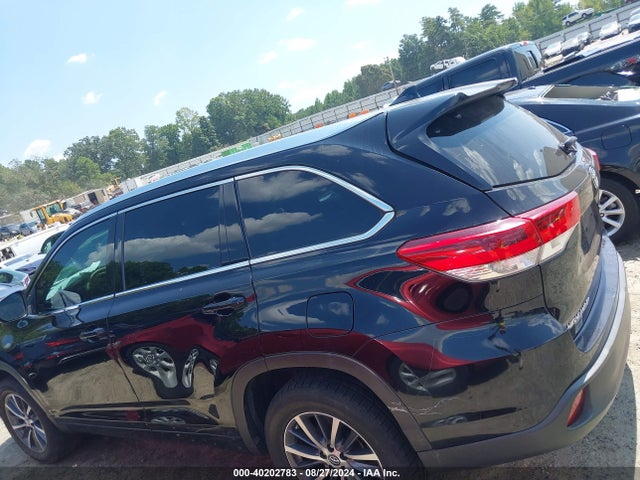 Toyota Highlander Xle 2018 5TDKZRFH7JS542310 Image 14