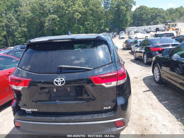 Toyota Highlander Xle 2018 5TDKZRFH7JS542310 Image 16