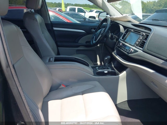 Toyota Highlander Xle 2018 5TDKZRFH7JS542310 Image 5