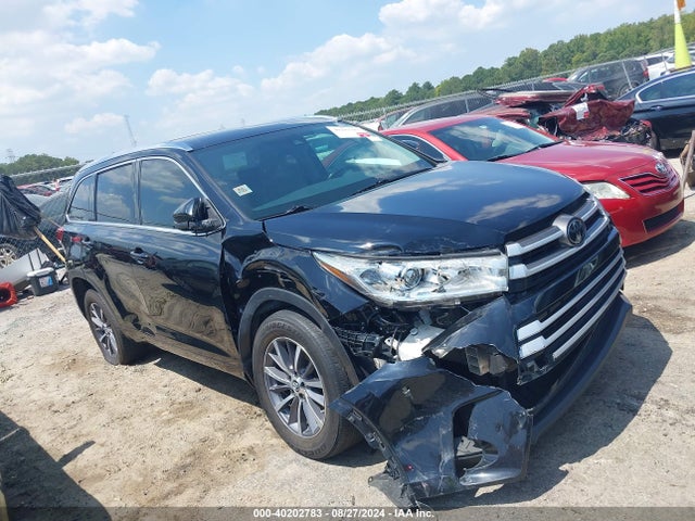 Toyota Highlander Xle 2018 5TDKZRFH7JS542310 Image 6