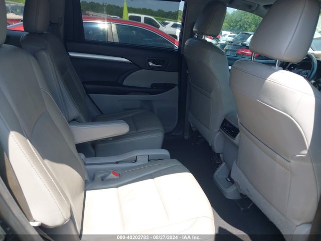 Toyota Highlander Xle 2018 5TDKZRFH7JS542310 Image 8