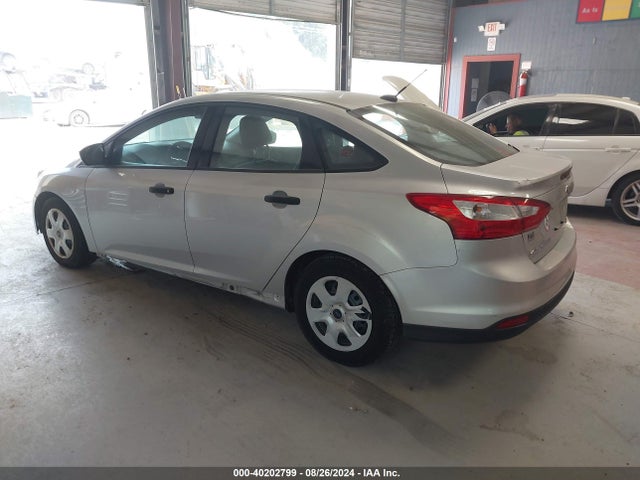 Ford FOCUS S 2014 1FADP3E25EL216561 Image 3