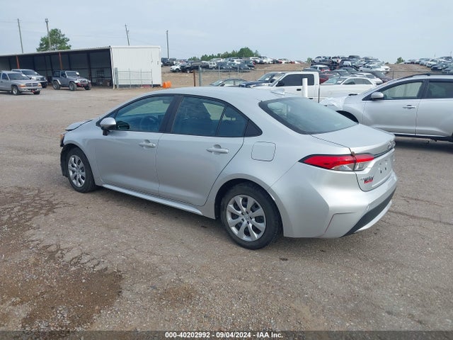 Toyota COROLLA LE 2021 5YFEPMAE9MP225094 Image 3