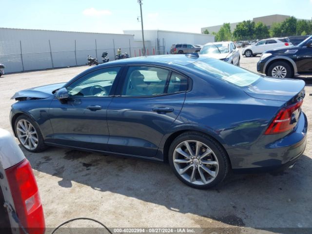 7JR102FK8LG038663 Volvo S60 T5 Momentum