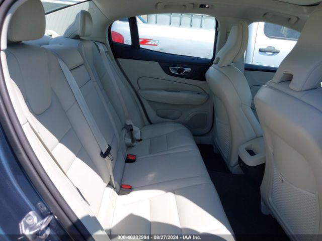 7JR102FK8LG038663 Volvo S60 T5 Momentum