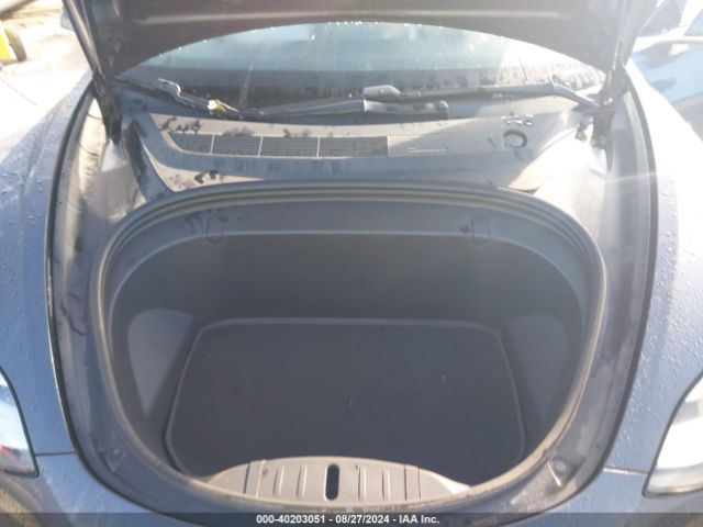 5YJ3E1EB9JF135740 Tesla Model 3 Long Range/performance