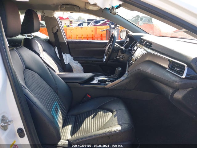4T1B11HKXJU011658 Toyota CAMRY SE