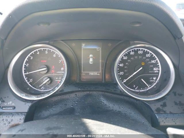 4T1B11HKXJU011658 Toyota CAMRY SE