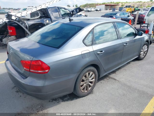1VWAT7A32EC076920 Volkswagen Passat 1.8t Wolfsburg Edition
