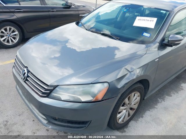 1VWAT7A32EC076920 Volkswagen Passat 1.8t Wolfsburg Edition