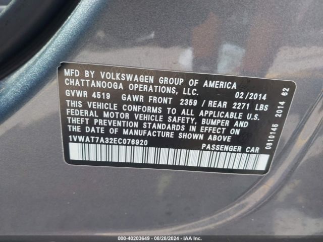 1VWAT7A32EC076920 Volkswagen Passat 1.8t Wolfsburg Edition