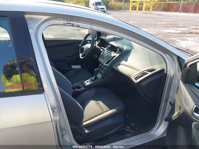 Ford FOCUS SE 2014 1FADP3F25EL170504 Image 5