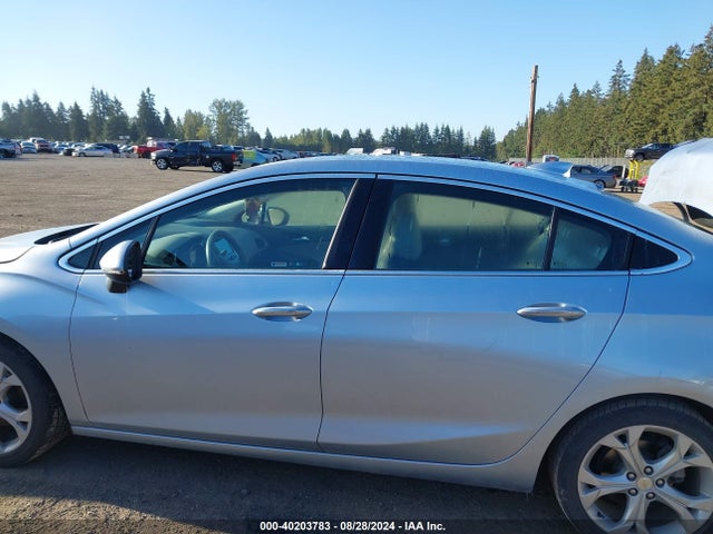 Chevrolet Cruze Premier Auto 2018 1G1BF5SM3J7142896 Image 14