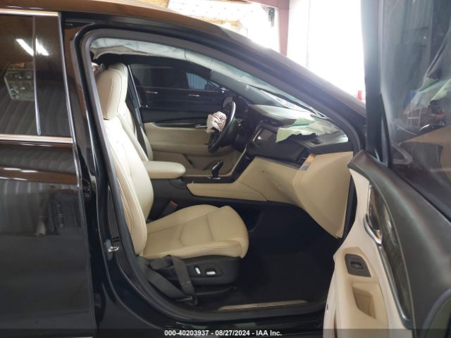 1GYKNARS7JZ246796 Cadillac Xt5 Standard