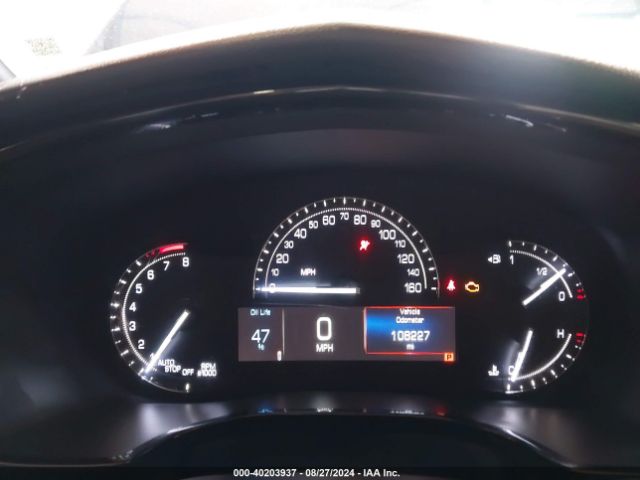 1GYKNARS7JZ246796 Cadillac Xt5 Standard