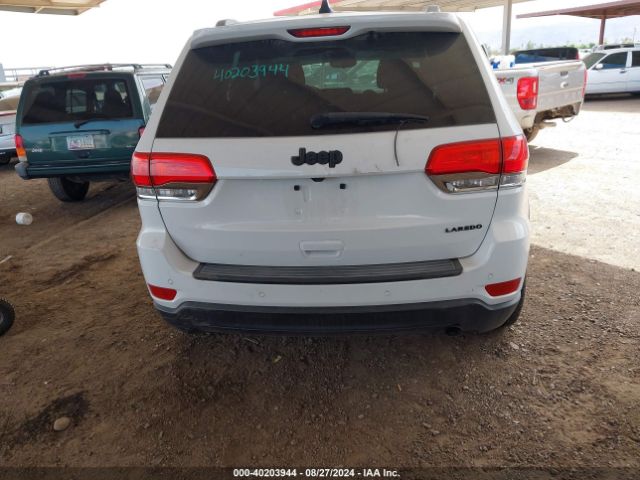 1C4RJEAG3HC765467 Jeep Grand Cherokee Laredo 4x2