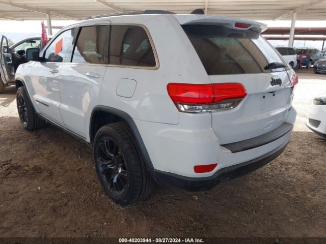 1C4RJEAG3HC765467 Jeep Grand Cherokee Laredo 4x2