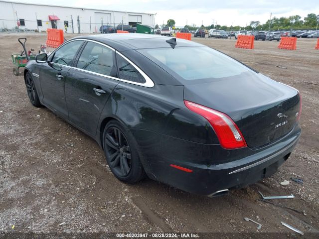 2013 JAGUAR XJ SAJWJ2GD5D8V50959 Photo 2