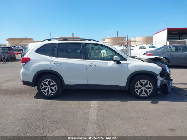 JF2SKAEC9NH463888 Subaru Forester Premium