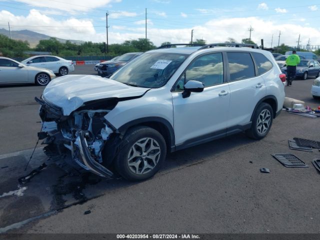 JF2SKAEC9NH463888 Subaru Forester Premium