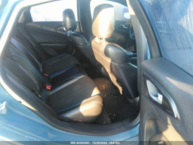 Chrysler 200 S 2015 1C3CCCBB6FN704739 Image 8