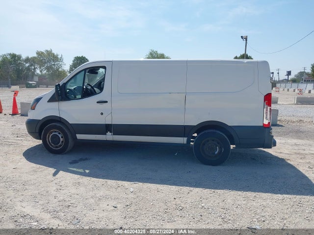 Ford Transit-150 2016 1FTYE1YM1GKB51350 Image 14