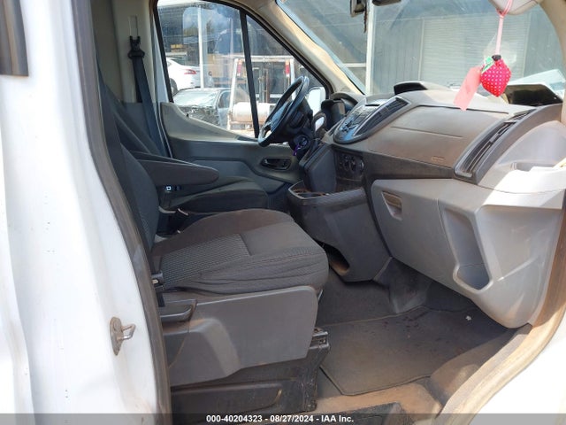 1FMZK1CM3FKA10682 Ford Transit-150 Xlt