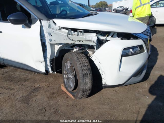 5N1BT3AA4PC889348 Nissan Rogue S Fwd