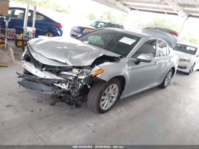 Toyota CAMRY LE 2023 4T1C11AK1PU731924 Image 2