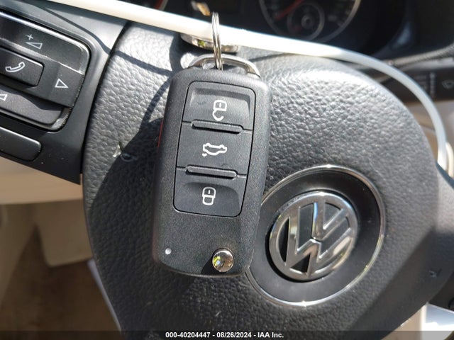40204447 :رقم المزاد ، 1VWBH7A39CC066212 vin ، 2012 Volkswagen Passat 2.5l Se مزاد بيع