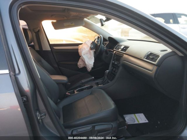 1VWBN7A37EC079195 Volkswagen Passat 2.0l Tdi Se