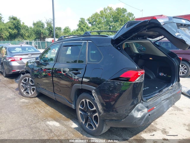 Toyota RAV4 LE 2021 2T3G1RFV6MC250557 Image 3