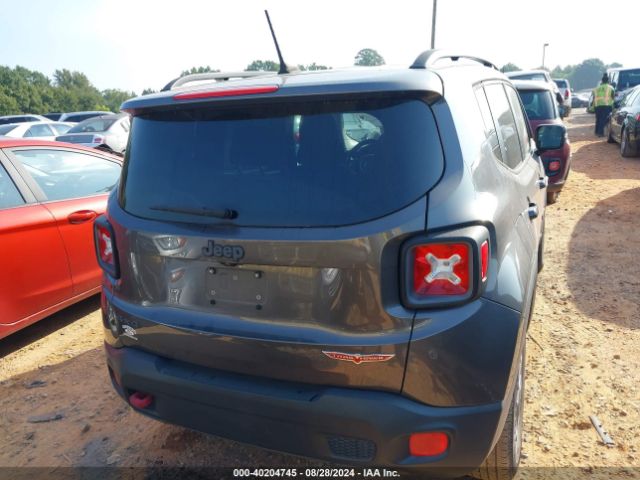ZACCJBCT8GPD63677 Jeep Renegade Trailhawk